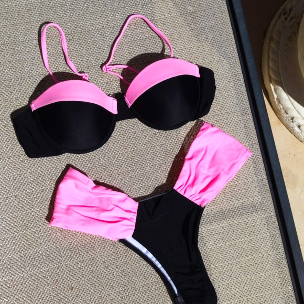 Hot pink Bikini swimsuit NWOT.              #60